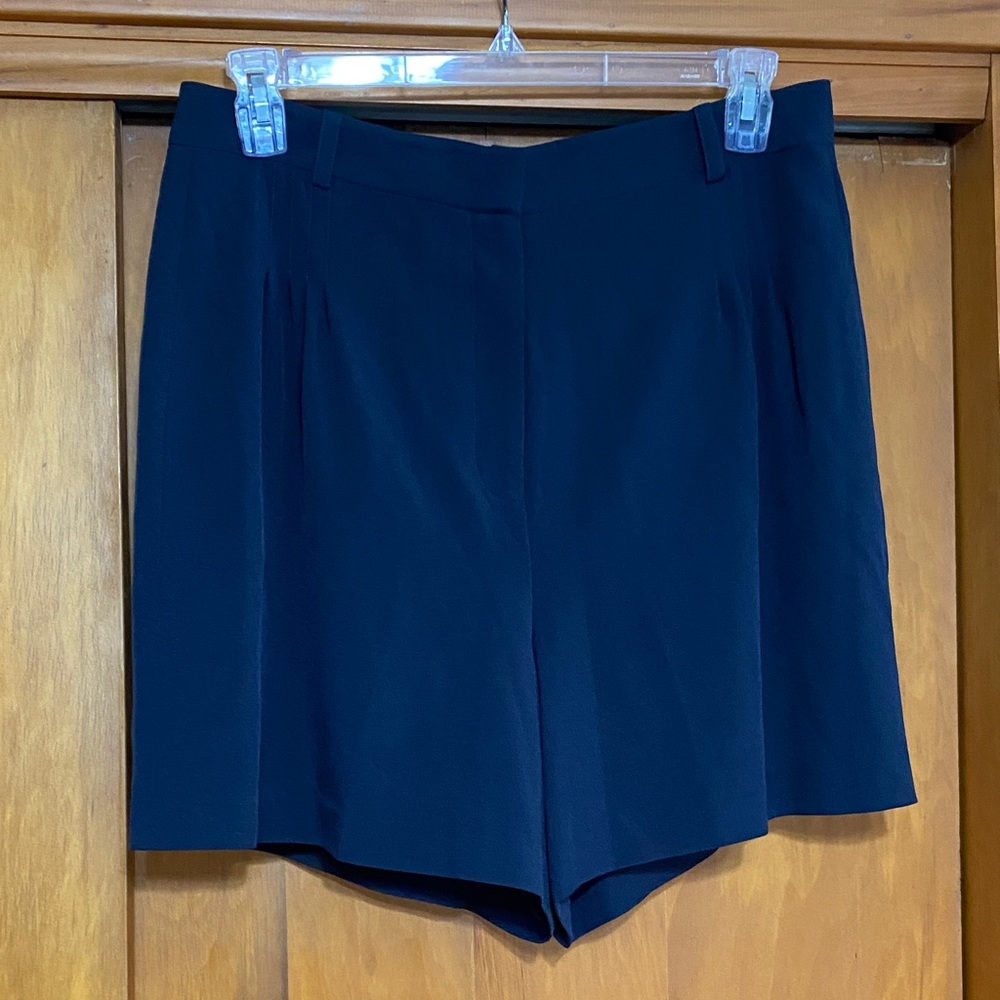 NWT Halston Heritage High Waist Navy Blue Shorts Wide Leg Pockets 19” Length